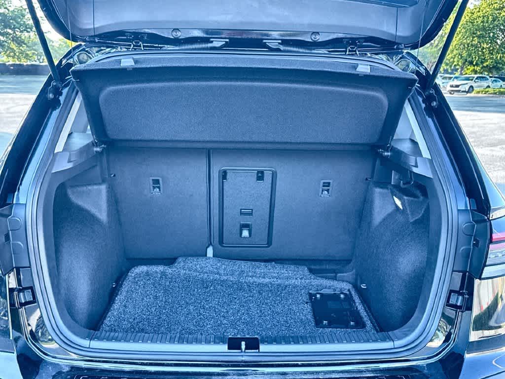 2027 Volkswagen Taos S