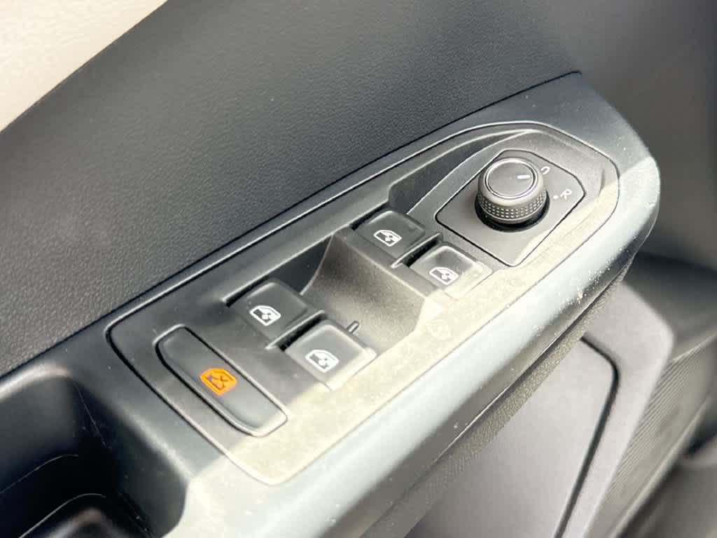 2027 Volkswagen Taos S