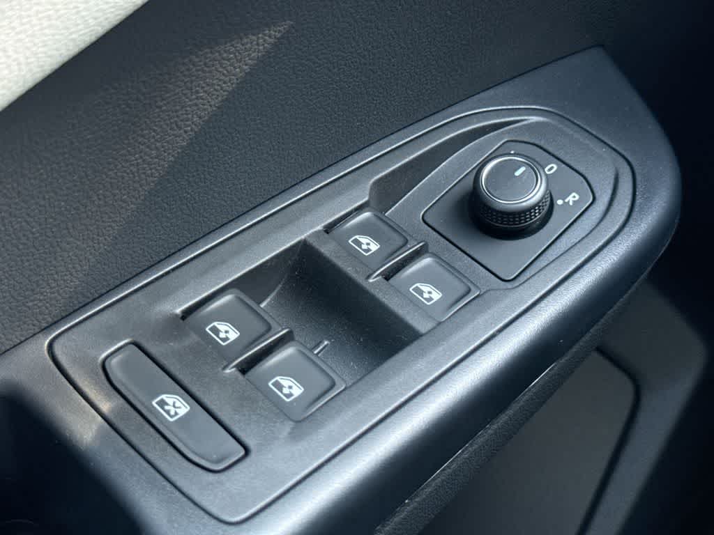 2027 Volkswagen Taos S