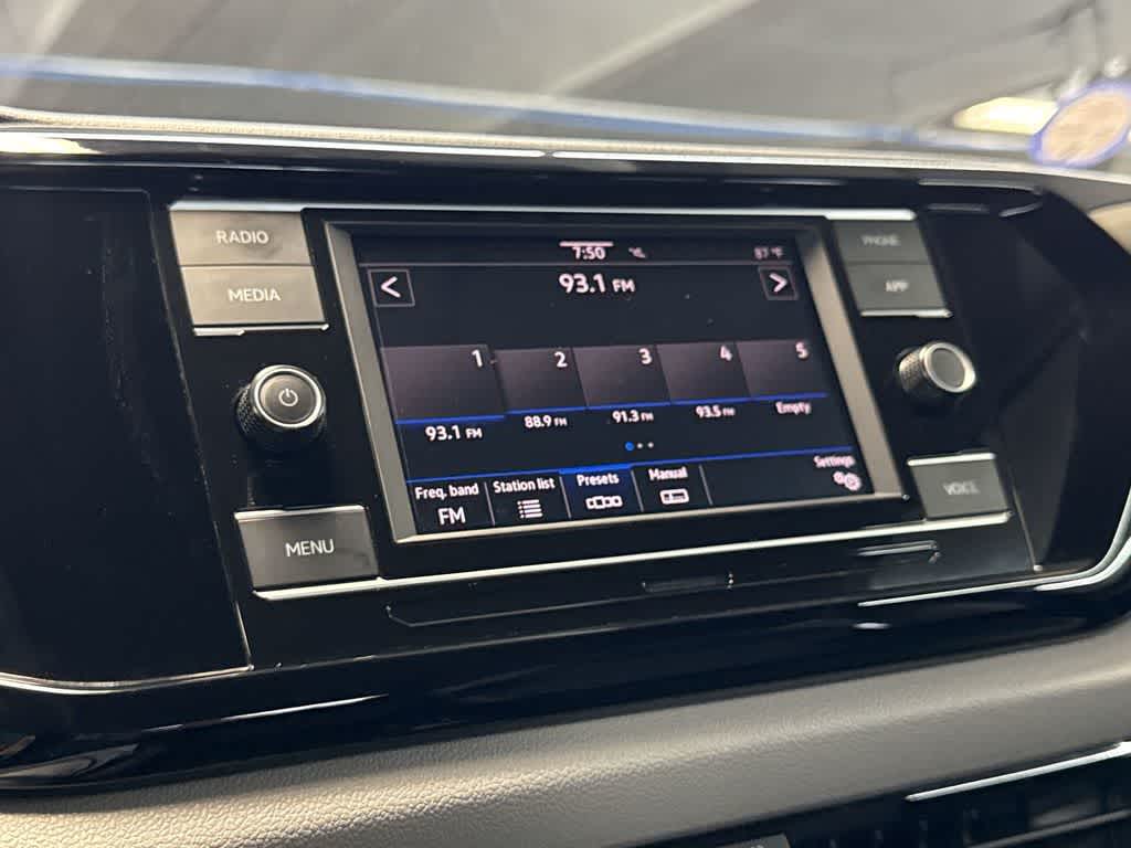 2024 Volkswagen Taos S