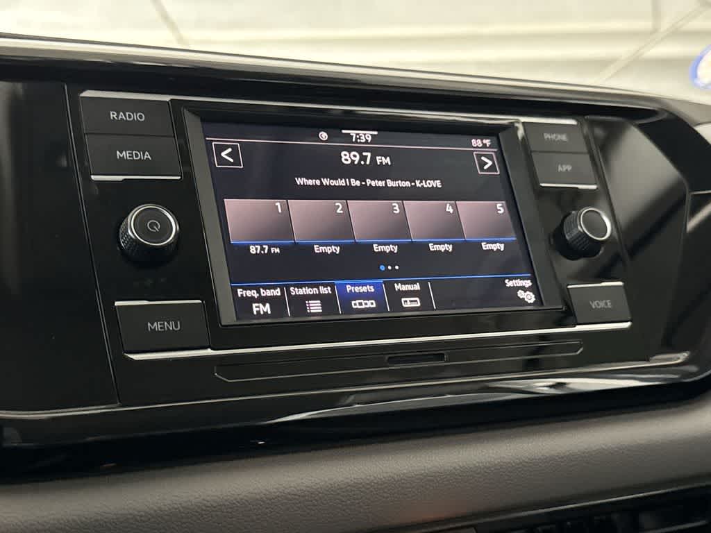2024 Volkswagen Taos S