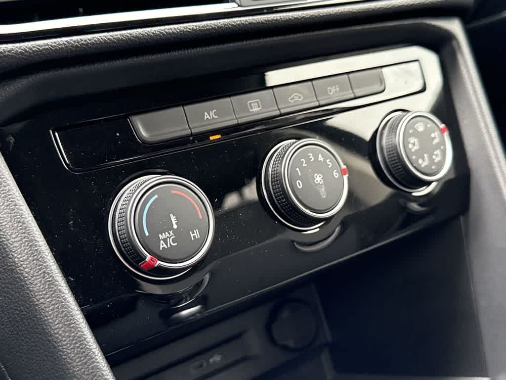 2024 Volkswagen Taos S