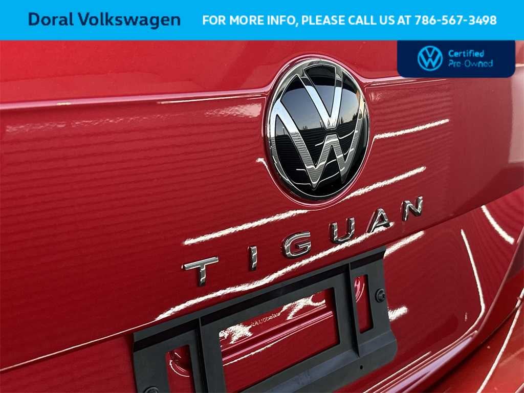 2024 Volkswagen Tiguan SE R-Line Black