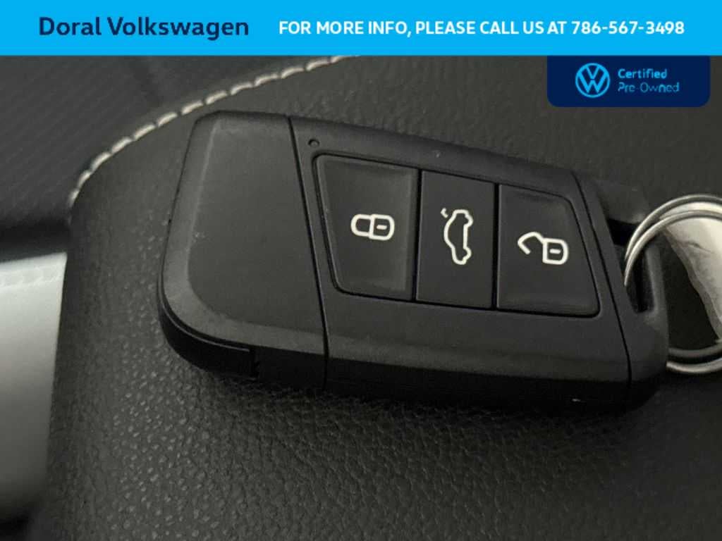 2025 Volkswagen Taos S