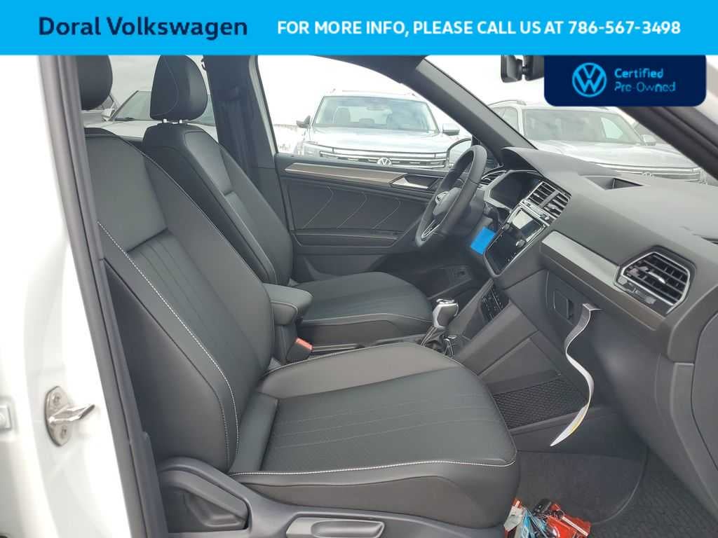 2024 Volkswagen Tiguan SE R-Line Black