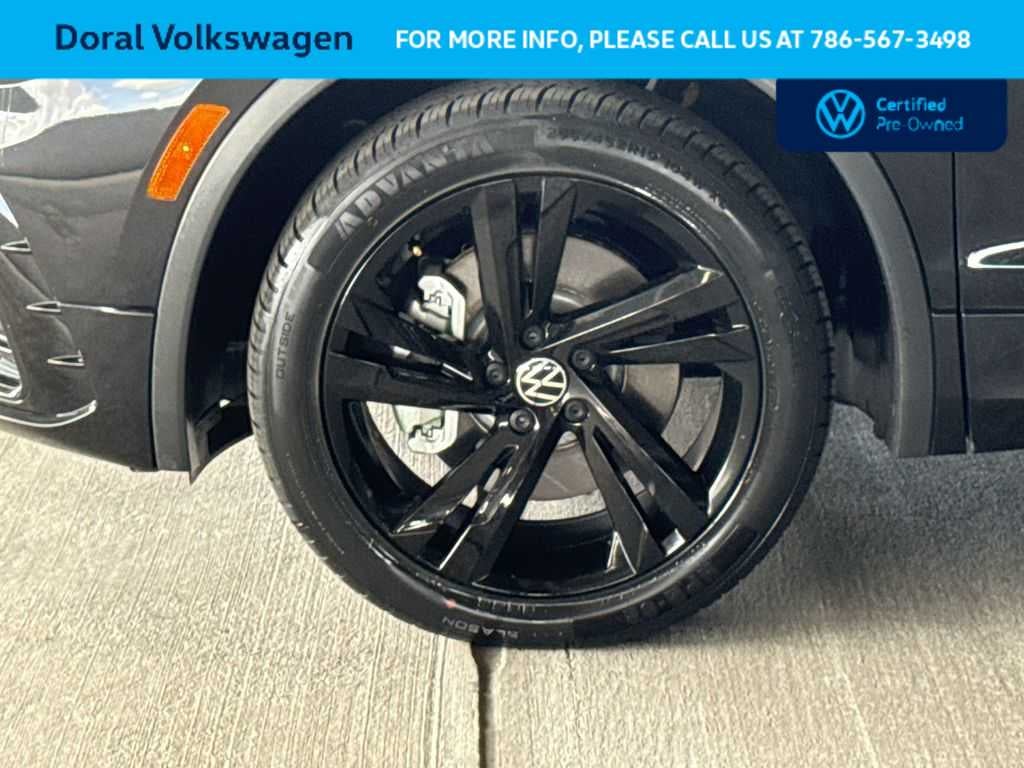 2023 Volkswagen Tiguan SE R-Line Black