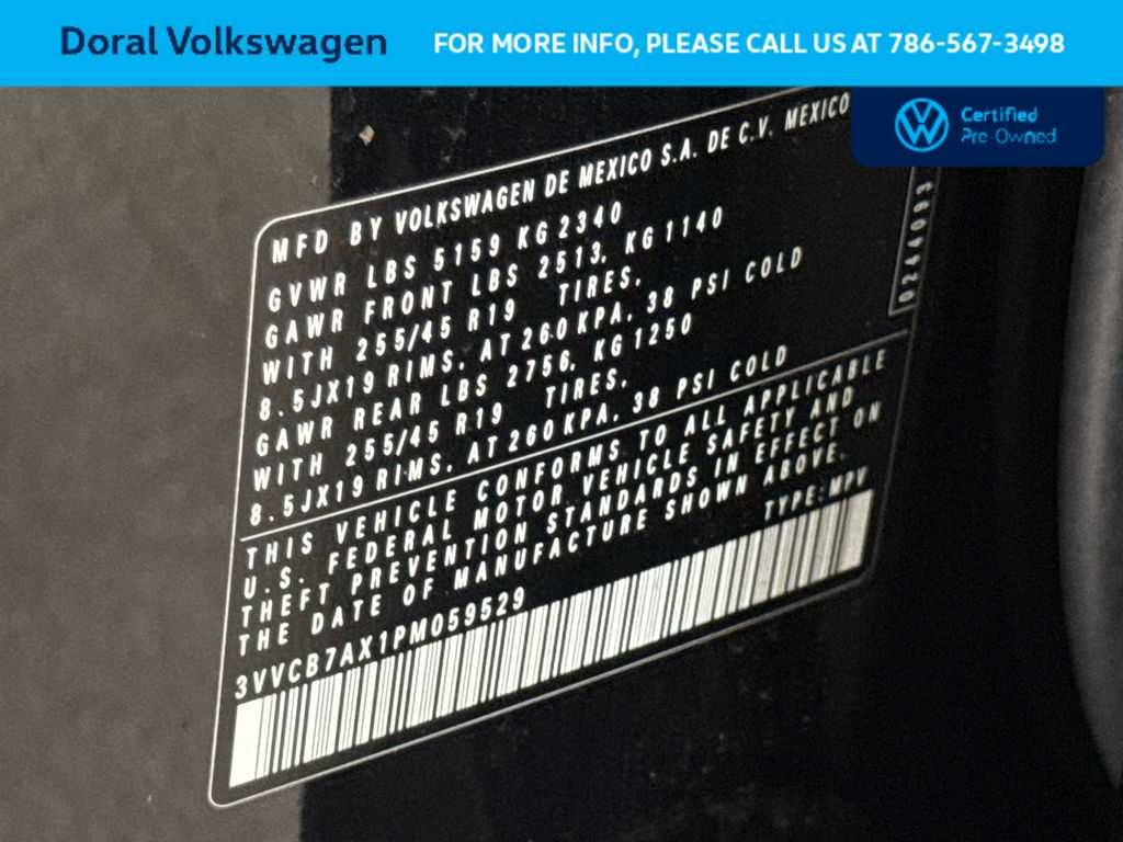 2023 Volkswagen Tiguan SE R-Line Black