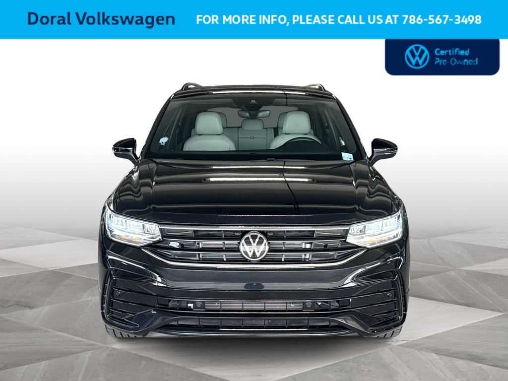 2023 Volkswagen Tiguan SE R-Line Black