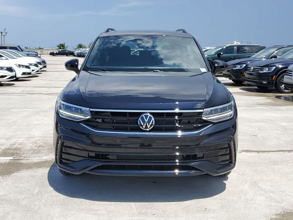 2023 Volkswagen Tiguan SE R-Line Black