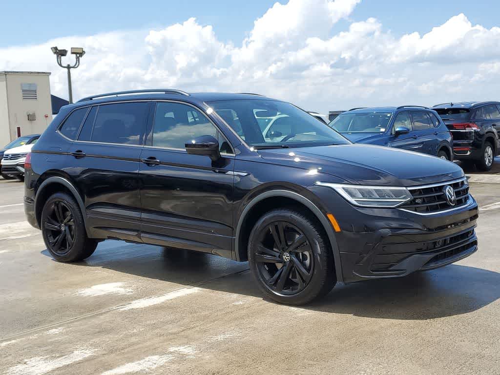 2023 Volkswagen Tiguan SE R-Line Black