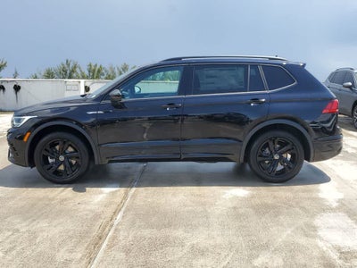 2023 Volkswagen Tiguan SE R-Line Black