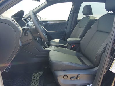 2023 Volkswagen Tiguan SE R-Line Black