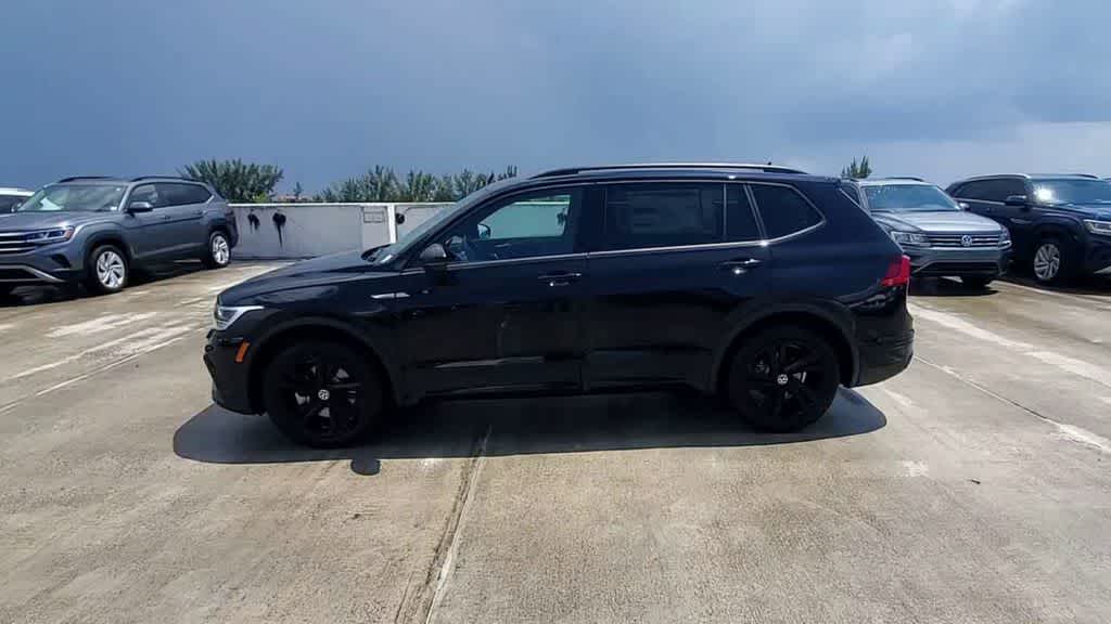 2023 Volkswagen Tiguan SE R-Line Black
