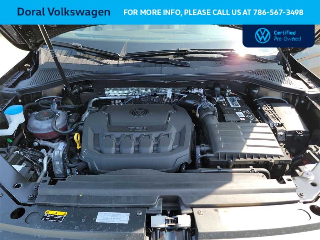 2023 Volkswagen Tiguan SE R-Line Black
