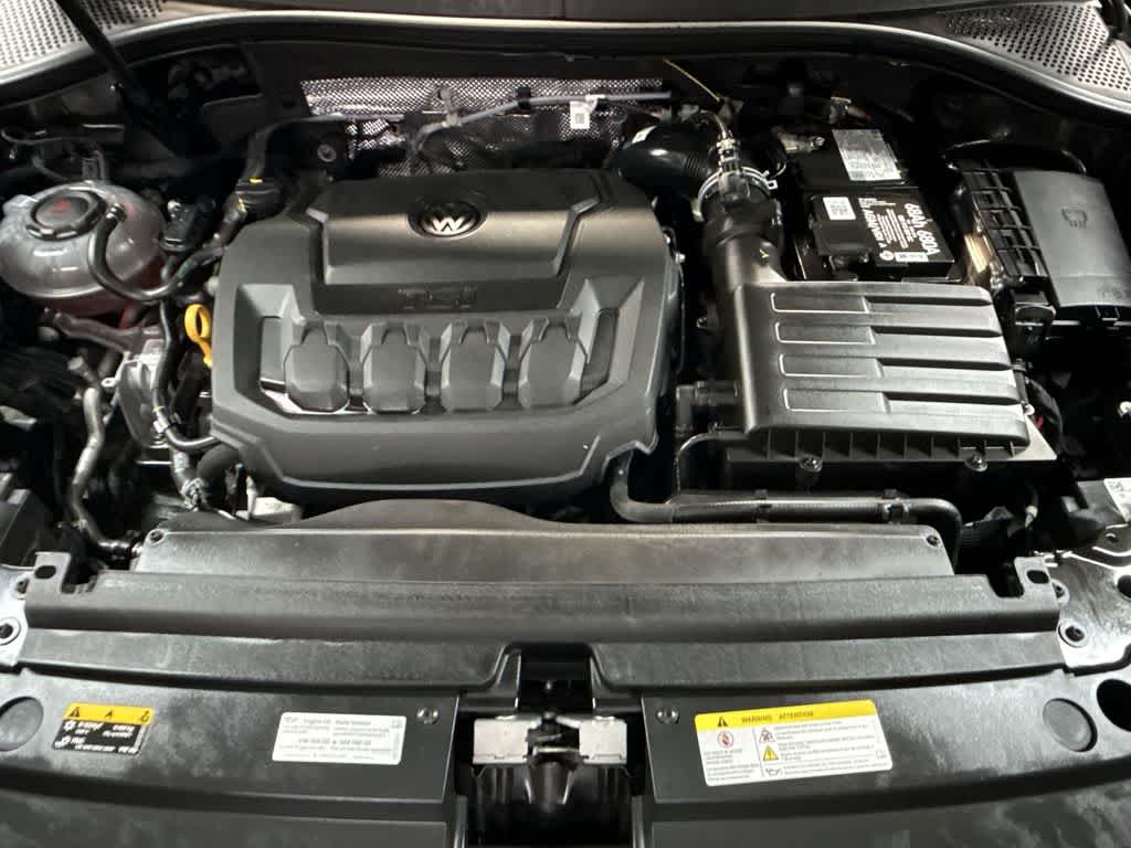 2023 Volkswagen Tiguan SE R-Line Black
