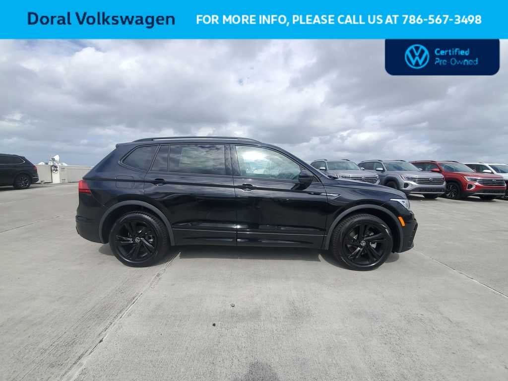 2024 Volkswagen Tiguan SE R-Line Black