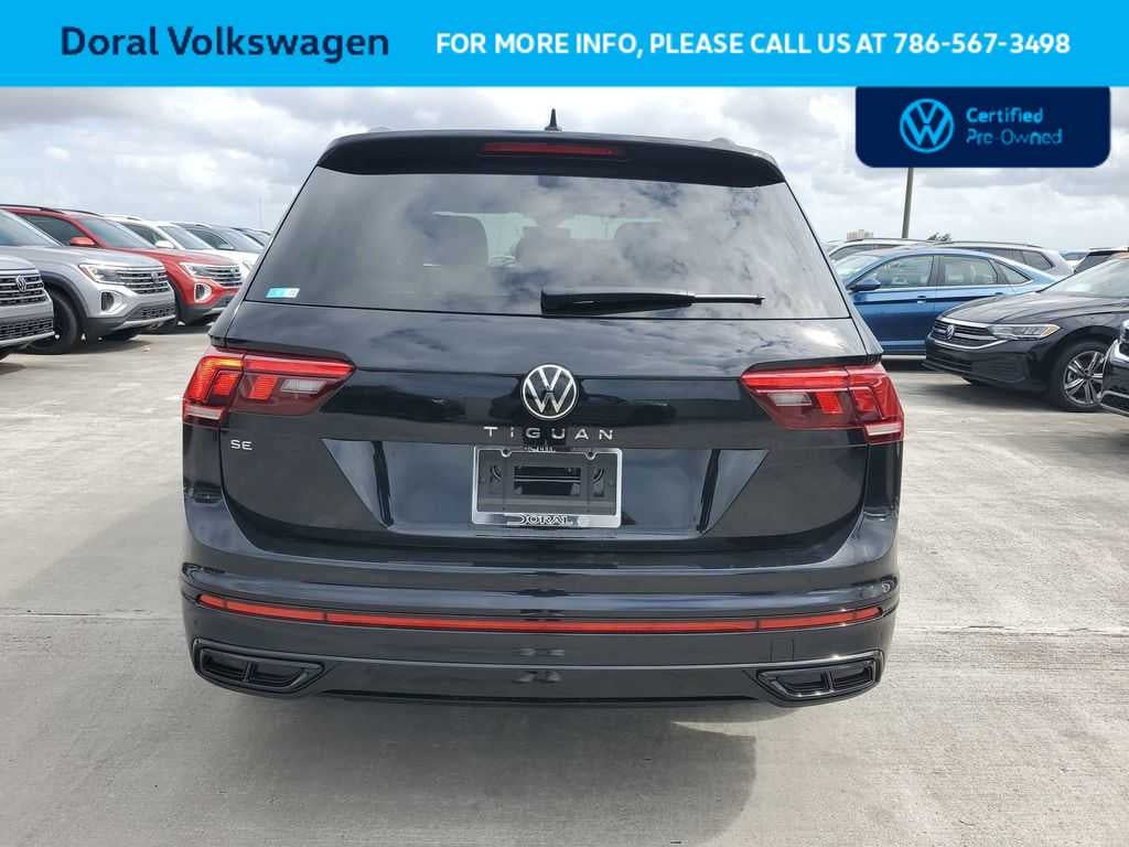 2024 Volkswagen Tiguan SE R-Line Black