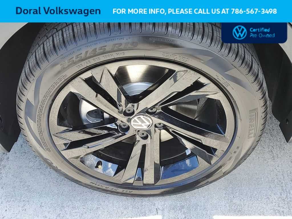 2023 Volkswagen Tiguan SE R-Line Black