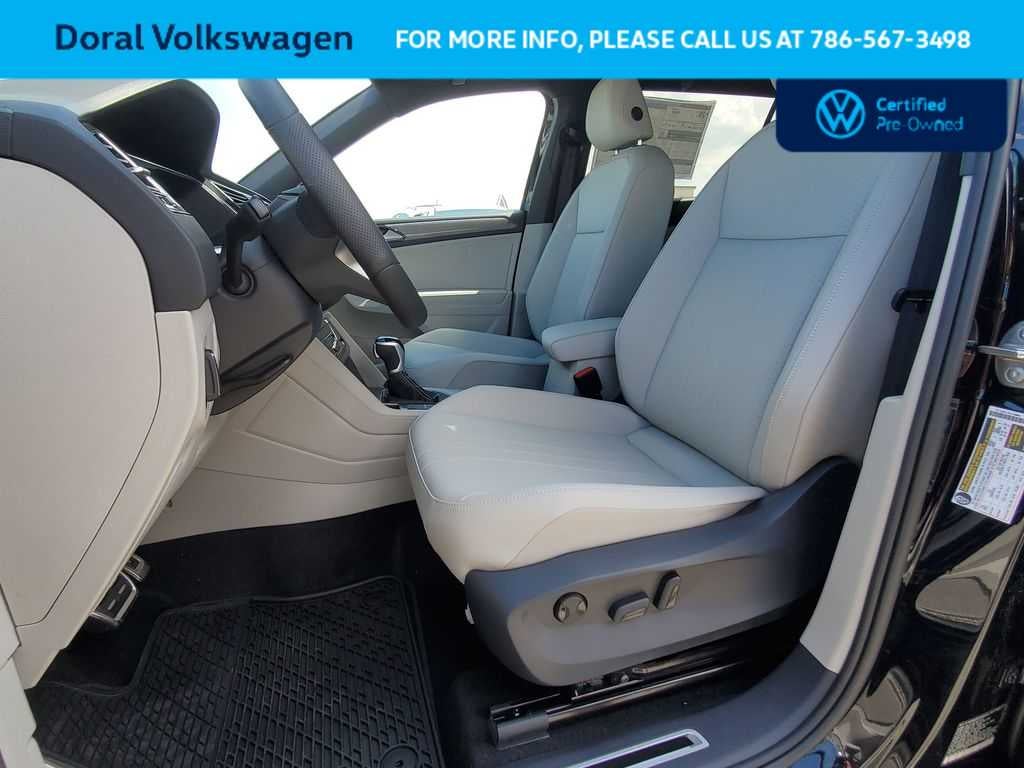 2023 Volkswagen Tiguan SE R-Line Black