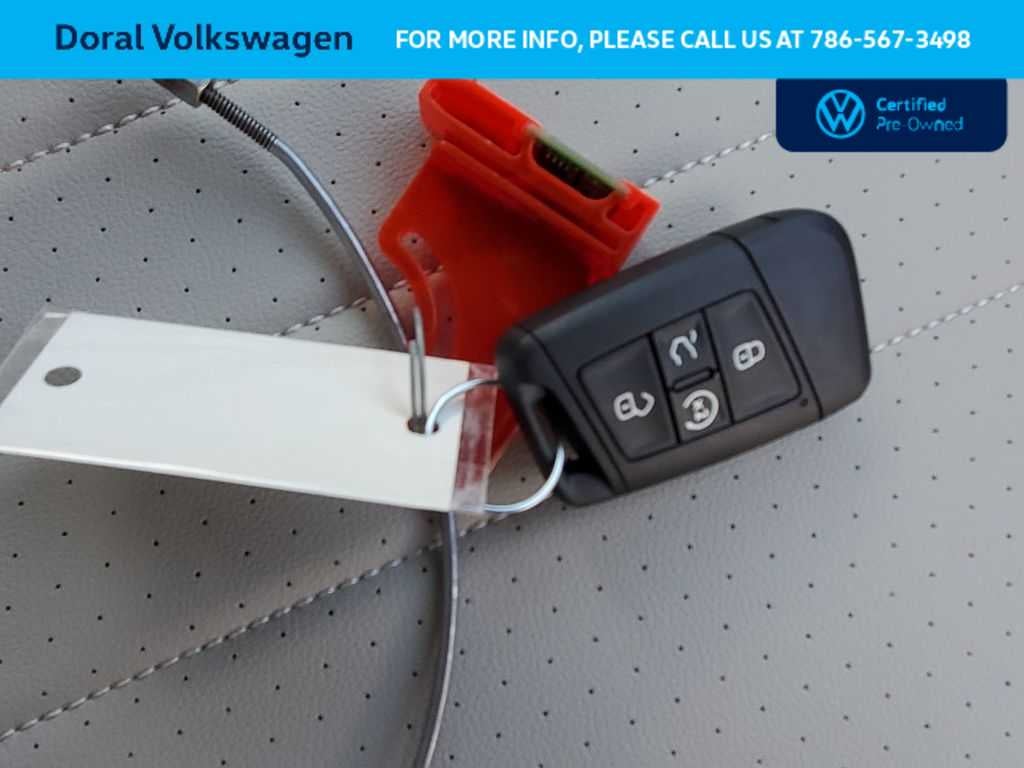 2023 Volkswagen Tiguan SE R-Line Black