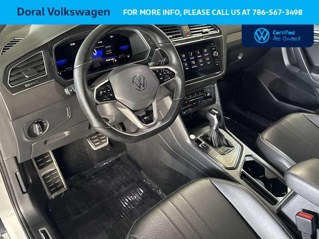 2022 Volkswagen Tiguan SE R-Line Black