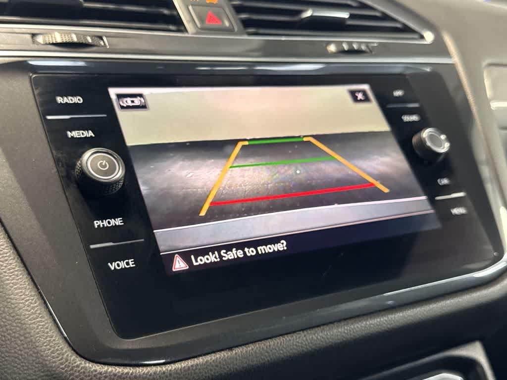 2023 Volkswagen Tiguan SE R-Line Black