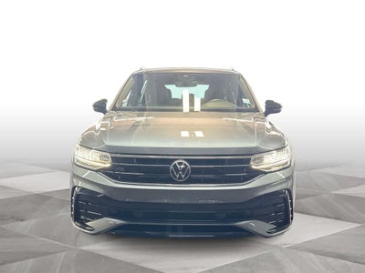 2023 Volkswagen Tiguan SE R-Line Black