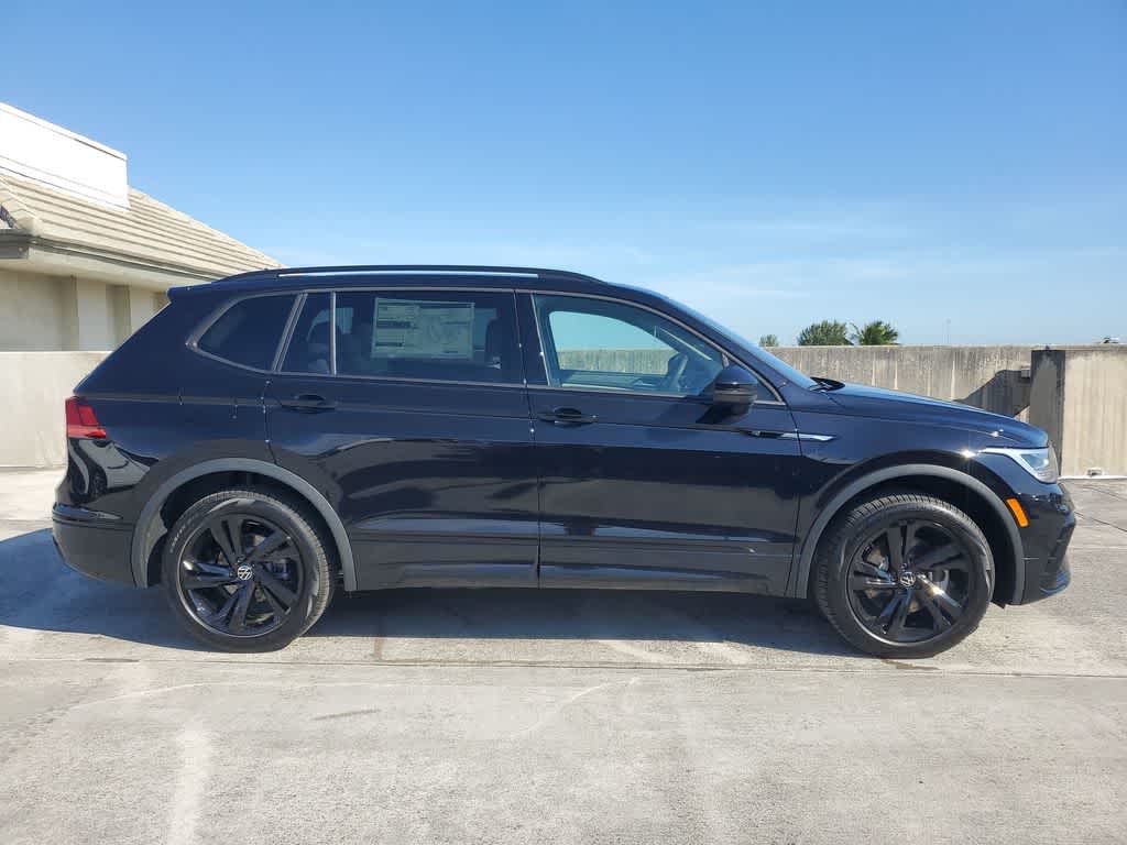 2024 Volkswagen Tiguan SE R-Line Black