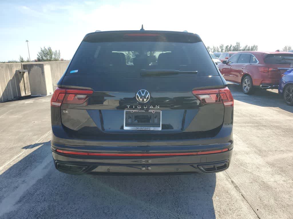 2024 Volkswagen Tiguan SE R-Line Black