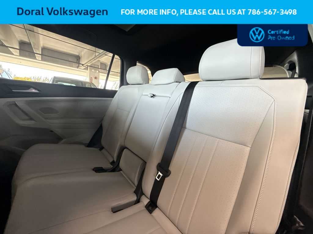 2023 Volkswagen Tiguan SE R-Line Black