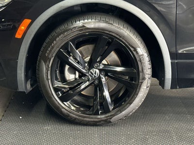 2023 Volkswagen Tiguan SE R-Line Black