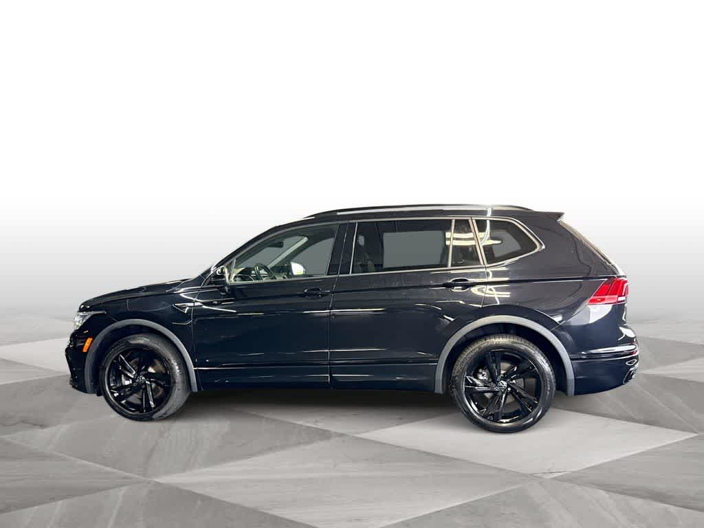 2023 Volkswagen Tiguan SE R-Line Black