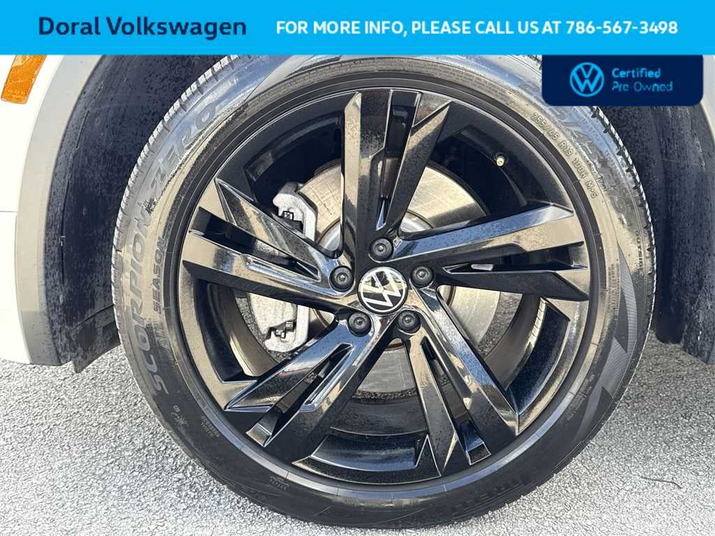 2024 Volkswagen Tiguan SE R-Line Black