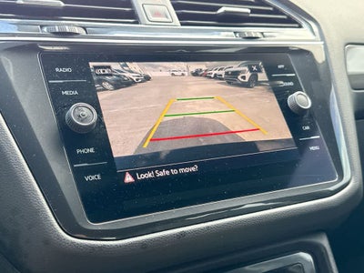2022 Volkswagen Tiguan SE R-Line Black