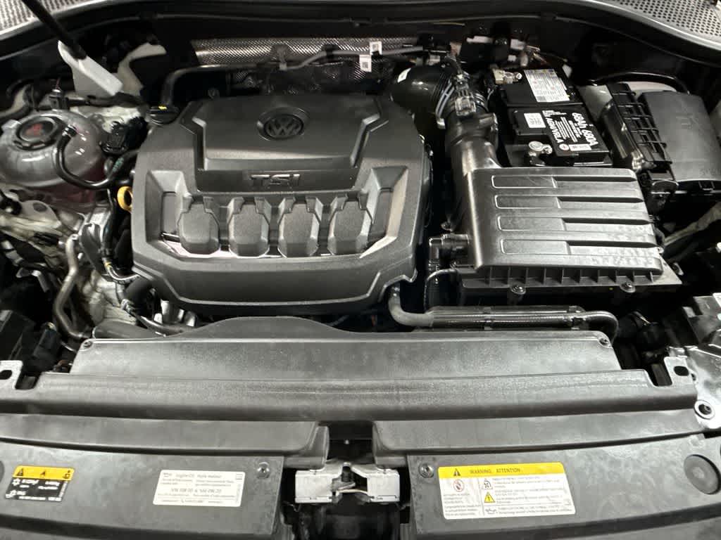 2023 Volkswagen Tiguan SE R-Line Black