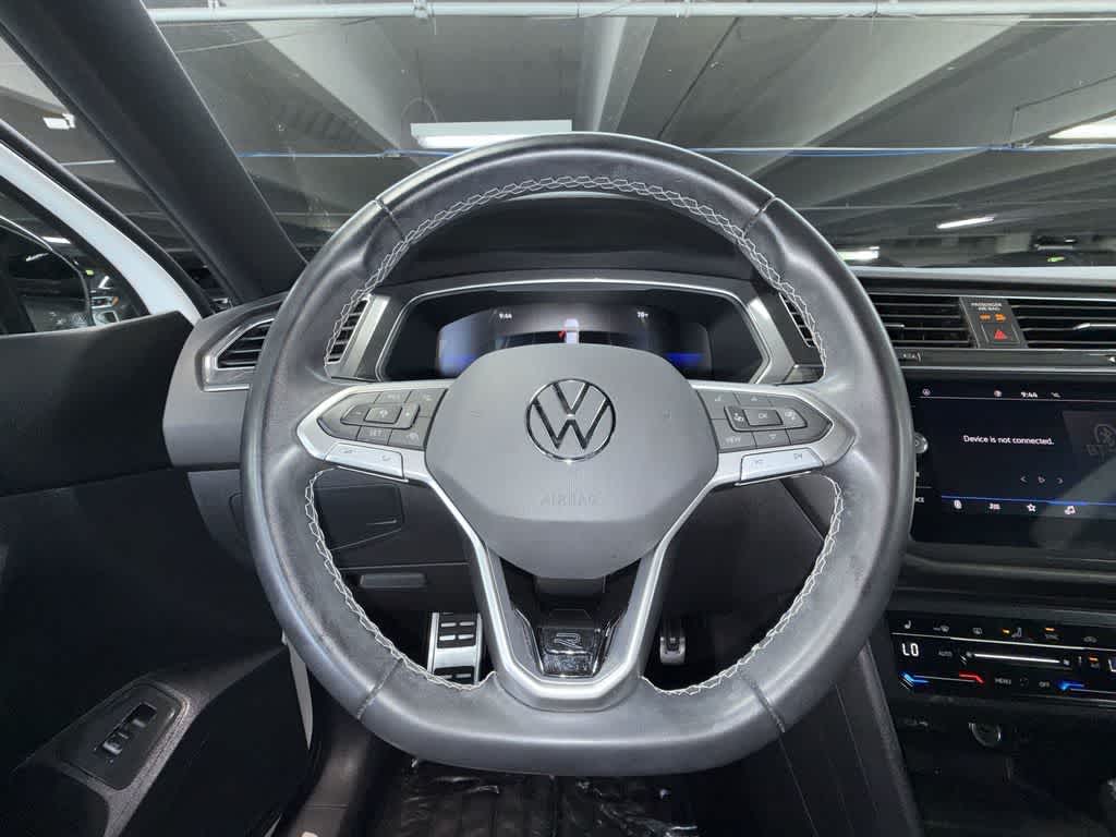 2023 Volkswagen Tiguan SE R-Line Black