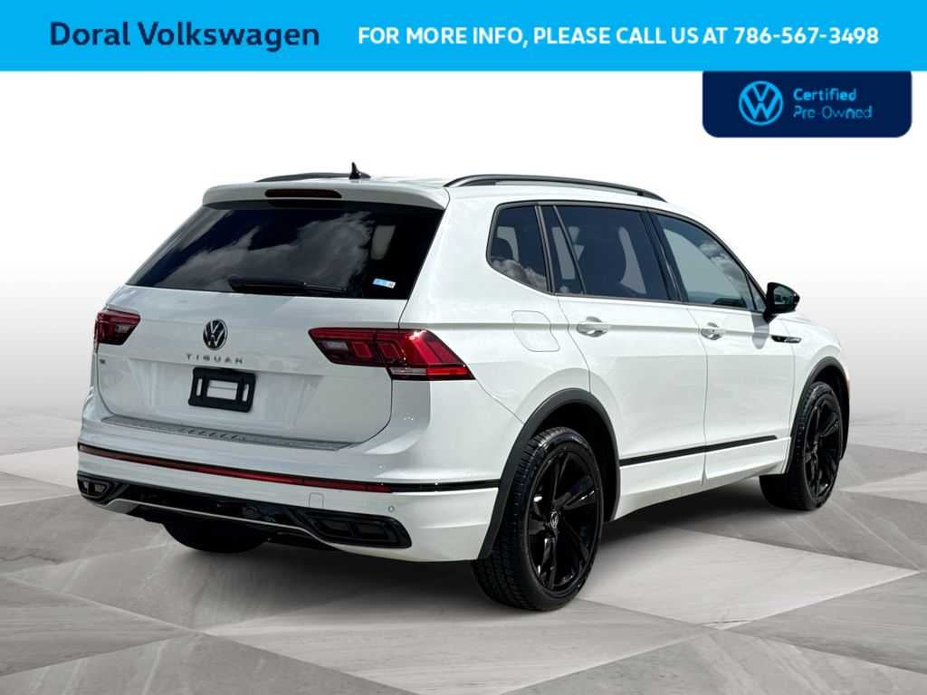 2024 Volkswagen Tiguan SE R-Line Black