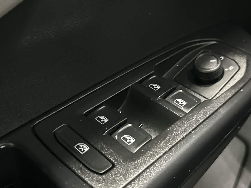 2023 Volkswagen Taos S