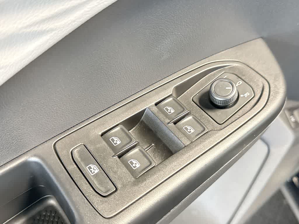 2023 Volkswagen Taos S