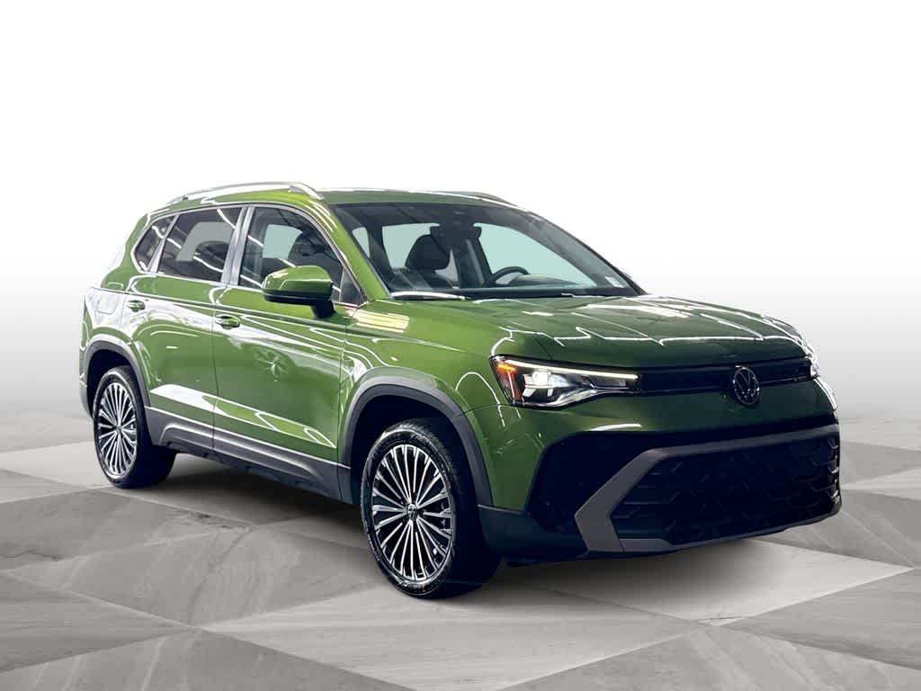 2025 Volkswagen Taos SE