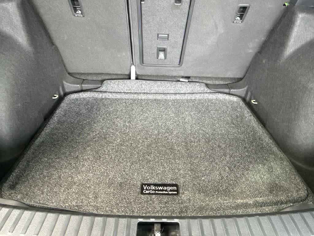 2025 Volkswagen Taos SE