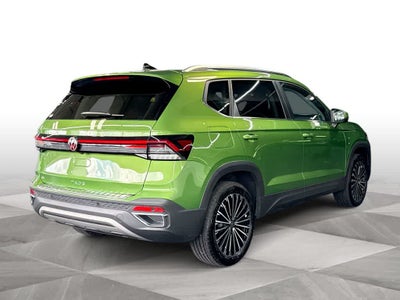 2025 Volkswagen Taos SE