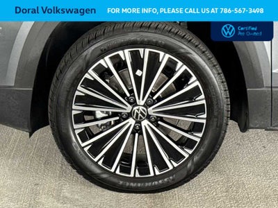 2025 Volkswagen Taos SE