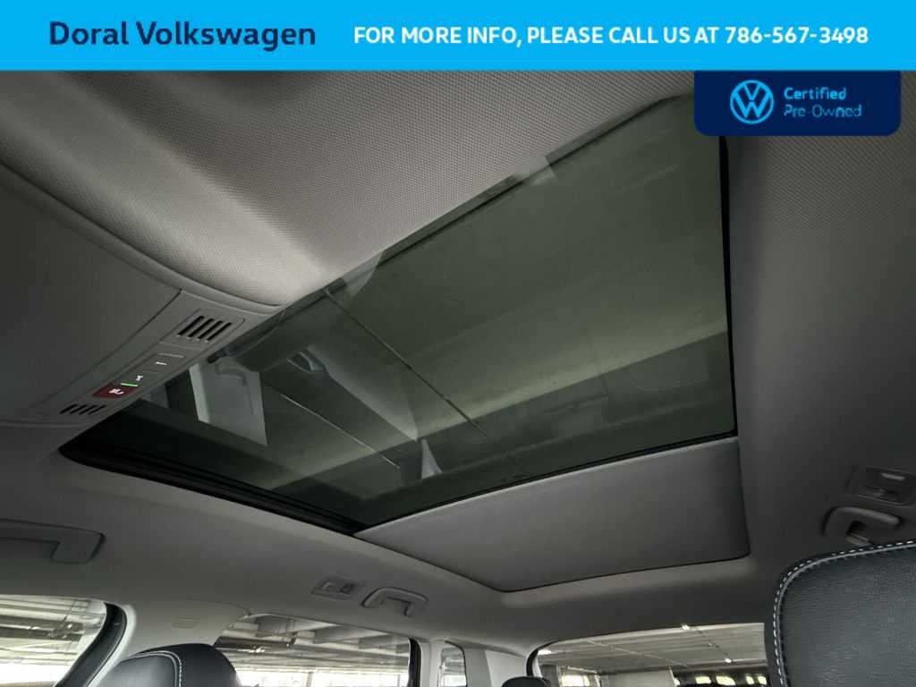 2025 Volkswagen Taos SE