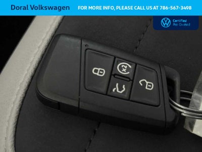 2025 Volkswagen Taos SE