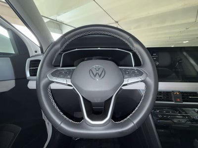 2026 Volkswagen Taos SE