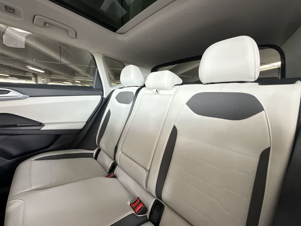 2026 Volkswagen Taos SE