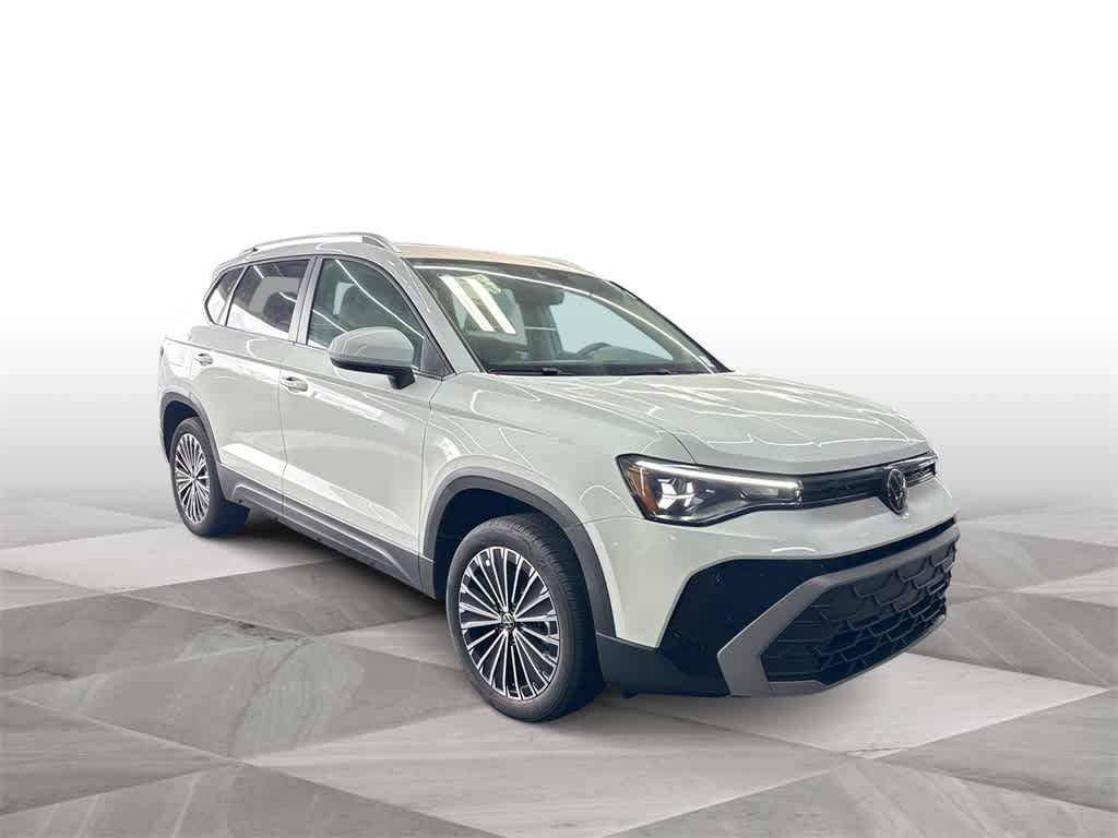 2026 Volkswagen Taos SE