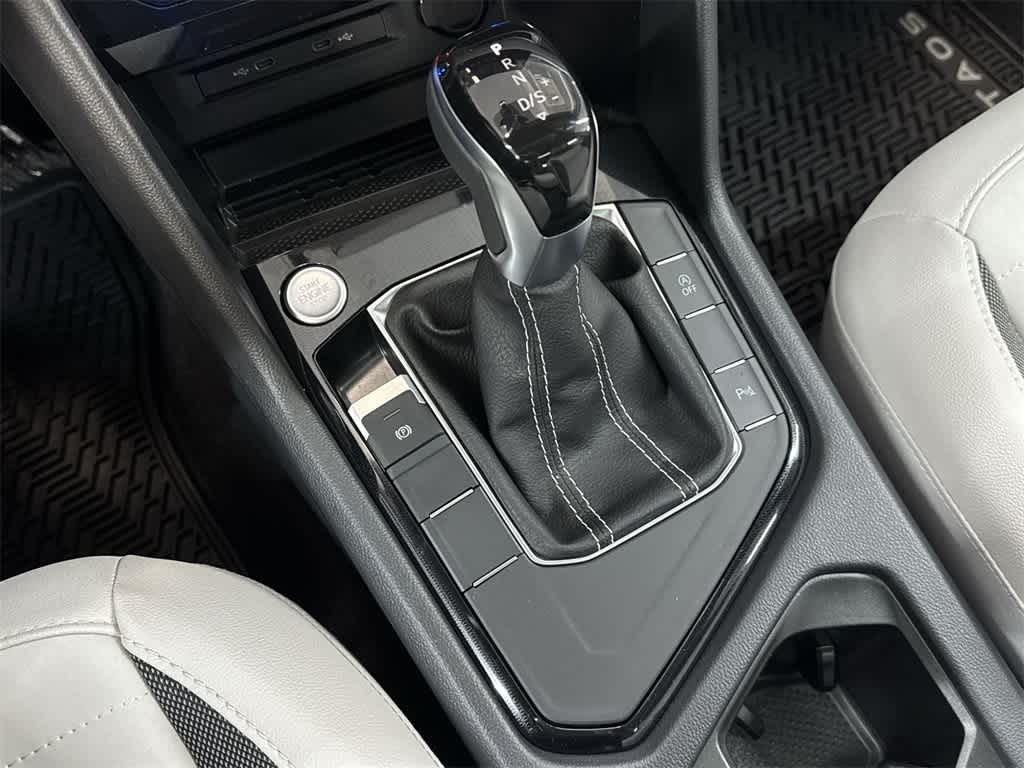 2026 Volkswagen Taos SE