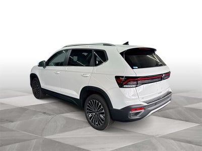 2026 Volkswagen Taos SE